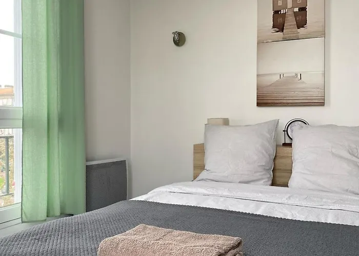 Spacieux 2 Pieces Dans L'hyper-centre Royan